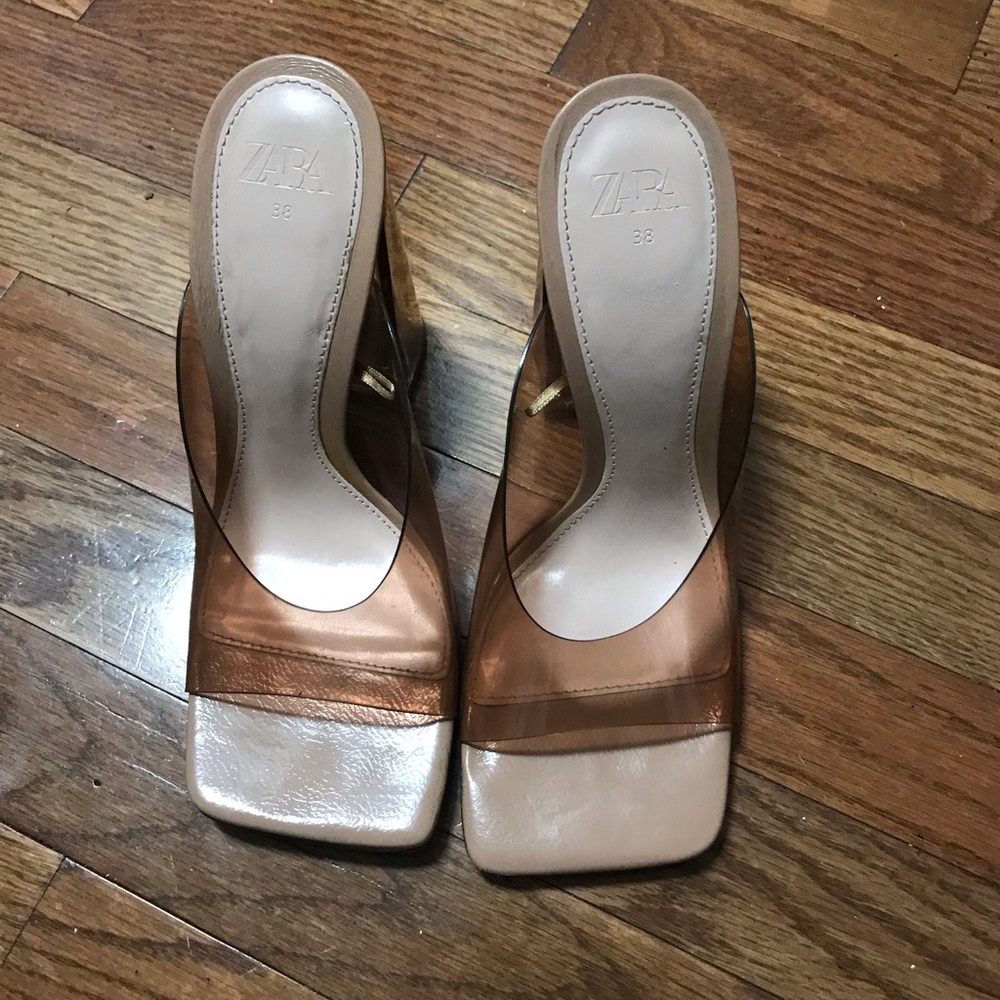 Biege light pink sole clear strap Zara heel sandal size eur 38 USA 7.5-8